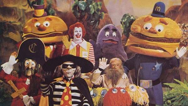 пример фирменного стиля McDonaldland
